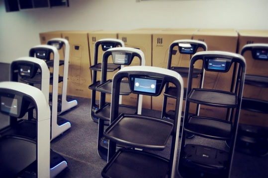 諄勤嵌入式硬件產品攜手服務機器人,為餐飲業注入新動力 諄勤嵌入式硬件產品攜手服務機器人,為餐飲業注入新動力